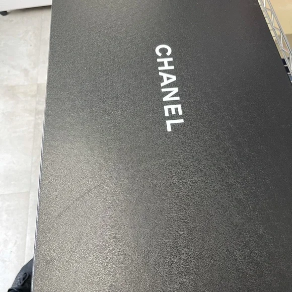 CHANEL Suede Boots NIB - Picture 7 of 9